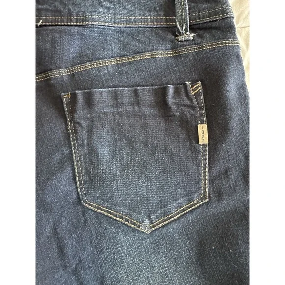 1822 Denim Women's Jean Shorts Size 14 Blue Cut Off New With Tags - Picture 10 of 11